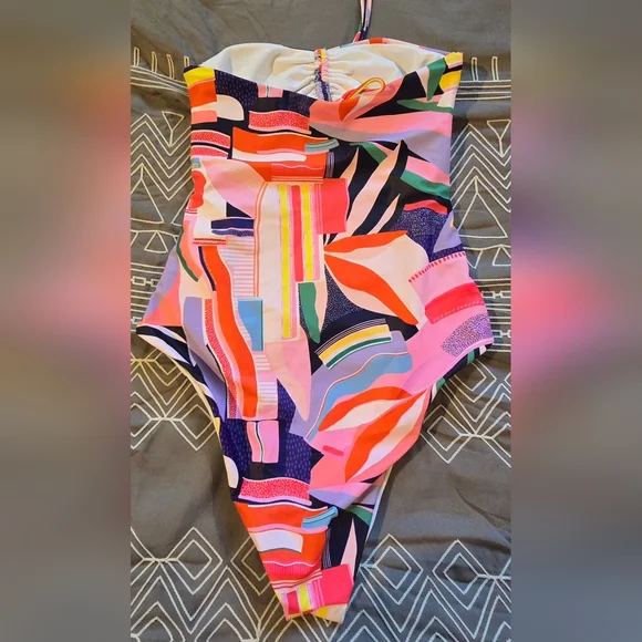 La Porte Multi Colored One Piece Swimsuit Size Small - Picture 3 of 6